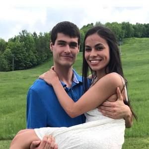 Meet your Posher, Arriana